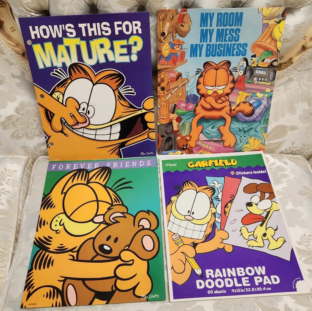 Vintage Garfield Mead Lot Of 3 Folders + Rainbow Doodle Pad With Stickers